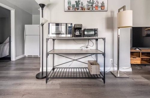 Pasadena Apartment | Charming Pasadena 1BR. Walk to Metro and Shops