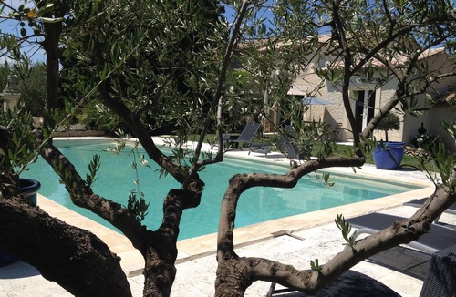 Caumont-sur-Durance House | Charming, peaceful farmhouse with swimming pool and wooded grounds, 6 km from Isle sur la Sorgue