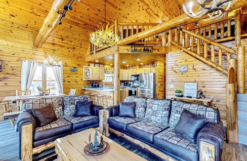 Friendship House | Charming & peaceful cabin with fire pit, deck, & great nature views - near golf