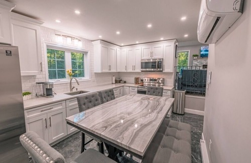 Gouldsboro Ski Chalet | Charming & Peaceful LUXURY 3-bedroom chalet in Gouldsboro