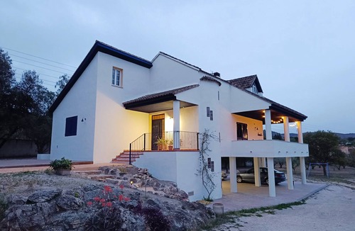 Ontinyent House | Charming penthouse, with views of the city (ideal for families)