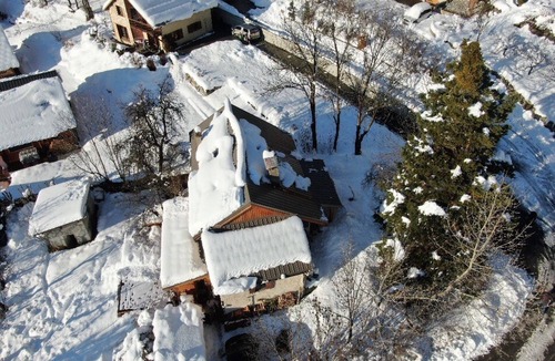 Forville Apartment | Charming Penthouse with a Garden - 4 mins from the ski slopes