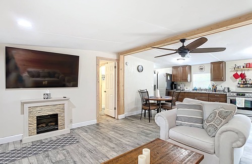 Weirsdale House | Charming , Pet friendly home in the countryside .