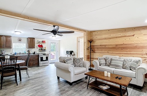 Weirsdale House | Charming , Pet friendly home in the countryside .