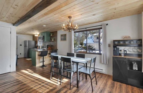 Blakeslee House | Charming Pocono Chalet | HotTub | Lake Access