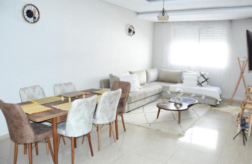 Cite Al Mohammadi Apartment | Charming Pool Apartment Relaxing Stay