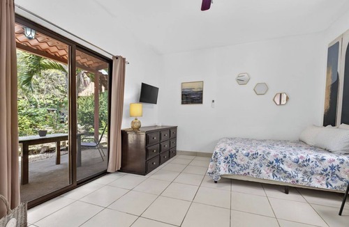 Playa Hermosa Cottage | Charming poolside Coco Cottage