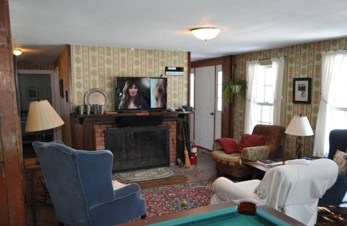 South Londonderry House | Charming & Private Farm House