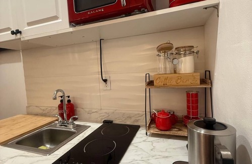 Tamiami Apartment | Charming Private 1-Bedroom Suite with Parking in Miami