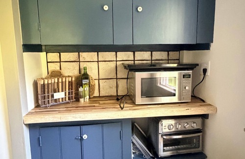 Washington Depot Cottage | Charming, private 2-bedroom cottage on classic New England farm in Washington CT