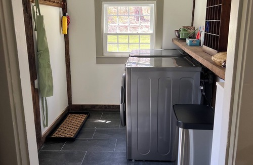 Washington Depot Cottage | Charming, private 2-bedroom cottage on classic New England farm in Washington CT