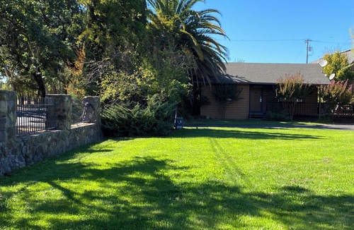 Sonoma Cottage | Charming private Cottage with hot tub in the Countryside of Sonoma