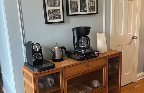 Prospect Heights House | Charming Private Room with En-suite bathroom in Brooklyn Brownstone