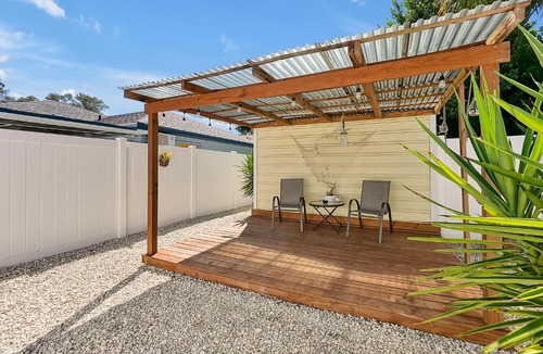 Bearss Plaza Apartment | Charming Private Studio Near Raymond James Stadium