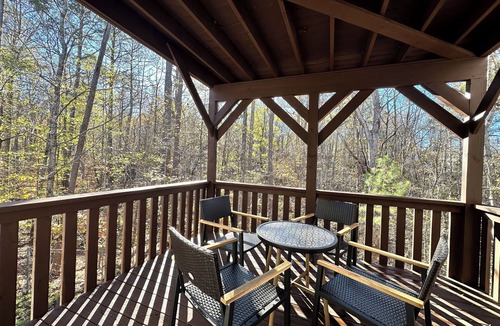 Jasper Apartment | Charming Private Studio in the Heart of Jasper