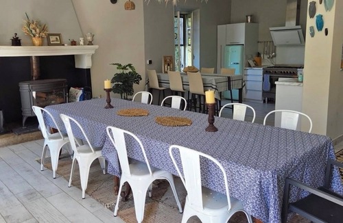 Loriol-du-Comtat House | Charming Provencal farmhouse with swimming pool and jacuzzi sleeps up to 8 🌿☀️