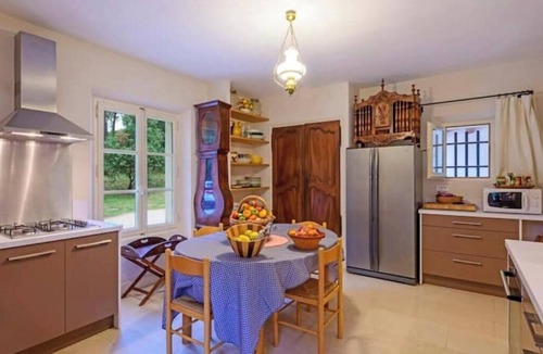 Barbentane House | Charming Provençal house with private pool