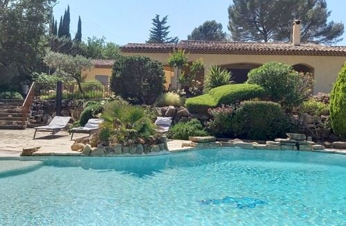 Cotignac Villa | Charming Provençal Villa, A/C, Private Pool, Landscaped Garden & Quiet Setting