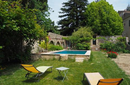 Mollans-sur-Ouveze House | Charming Provençal holiday home with garden