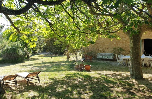 Lioux House | Charming Provencal farmhouse, swimming pool, nature and calm