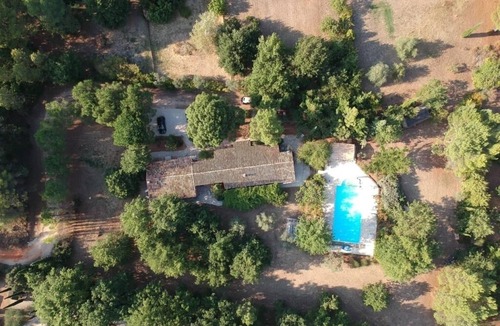 Roussillon House | Charming Provencal house with Wifi Fibre and alarmed swimming pool 6mx12m.