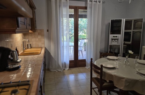 Carpentras Villa | Charming Provencal villa with terrace and garden, near Avignon, Mont Ventoux