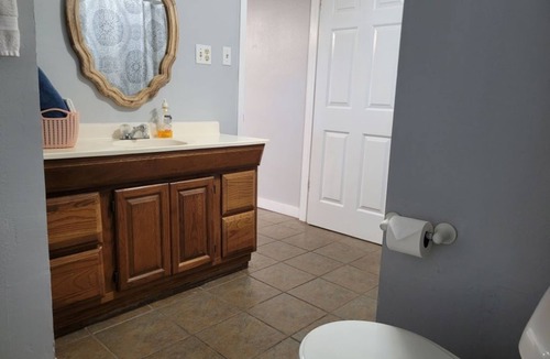 Hemphill Cabin | Charming quiet 2-bedroom 2 bath cabin with Lakeview.Hemphill,Tx Six Mile Area