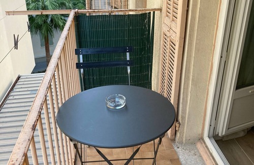 Riquier Apartment | Charming, quiet apartment near Garibaldi and Port Lympia