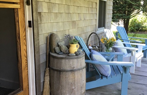 Eel Point House | CHARMING,QUIET, SPACIOUS BUNGALOW,NEAR SUNSET BEACH, WALKING TRAIL,BIKE PATH,BUS