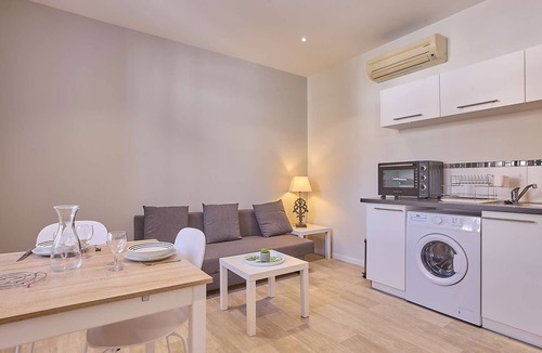 Barbotan-les-Thermes Apartment | Charming renovated T2 in Barbotan, pets allowed, free parking and Wifi