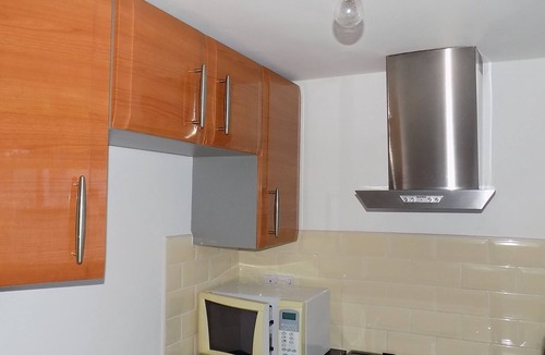 Bont Newydd House | Charming refurbished traditional town house 4 bed "Aunty Mary's",families,groups