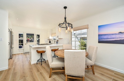 Balboa Peninsula House | Charming Remodeled Newport Home next to the Beach