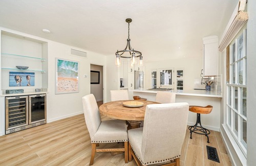 Balboa Peninsula House | Charming Remodeled Newport Home next to the Beach