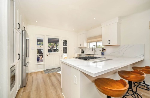 Balboa Peninsula House | Charming Remodeled Newport Home next to the Beach