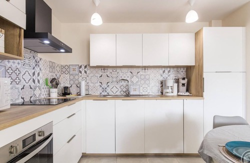 Le Val-Saint-Pere Cottage | Charming renovated farmhouse with garden and parking