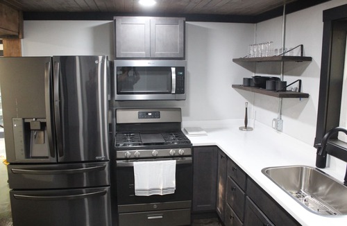 Glouster House | Charming renovated cottage nestled in serene state park.