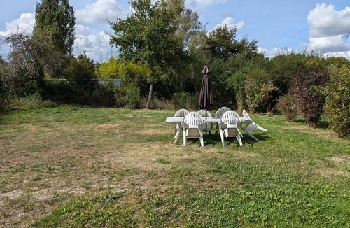 Coullons Cottage | Charming Renovated Farmhouse with Fiber Internet, Near Sologne and Berry
