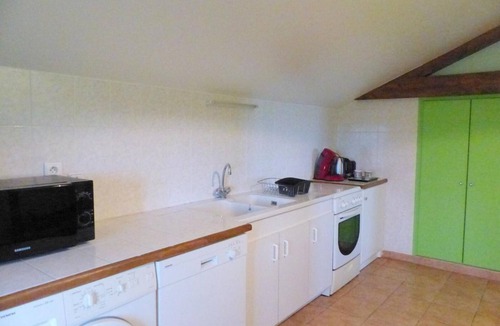 Deux-Chaises Cottage | Charming renovated farmhouse, linens included