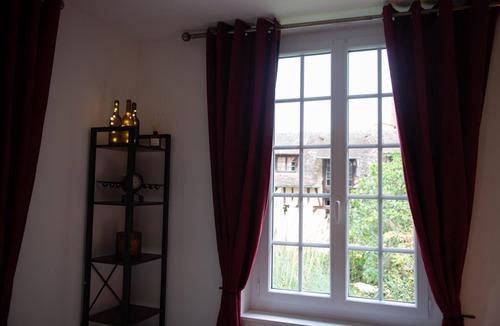 Les Andelys Apartment | Charming renovated apartment Petit Andelys