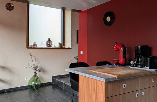 Ceaux-d'Allegre Cottage | Charming Restored Barn with Modern Comfort, Garden & WiFi in Tranquil Setting