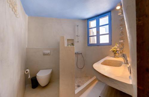 Episkopi Gonias House | Charming Restored 300yr-0ld Guest House