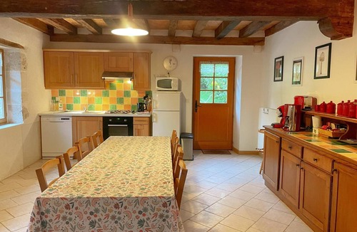 Molineuf Cottage | Charming Restored Farmhouse: Spacious, Family-Friendly, Near Loire Castles, All-Inclusive Amenities