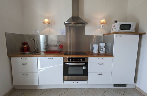 Maillet Cottage | Charming Restored House with Private Garden in Quiet Berry Hamlet