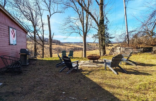 Hoosick Falls Cabin | Charming restored Log Cabin in Hoosick Falls NY on the Vermont border