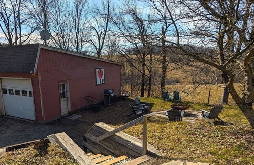 Hoosick Falls Cabin | Charming restored Log Cabin in Hoosick Falls NY on the Vermont border