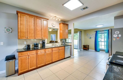 Crestview House | Charming Retreat l Wifi 6 Beds Near Twin Hills