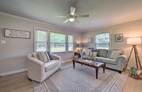 Browns Summit House | Charming Retreat on 5 Acres w/Deck & Grill!