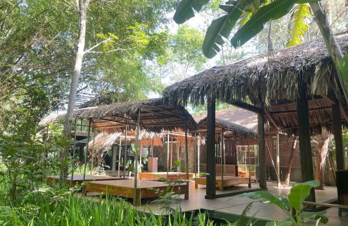Hoi An Apartment | Charming Riverside Getaway, 10 min to Old Town
