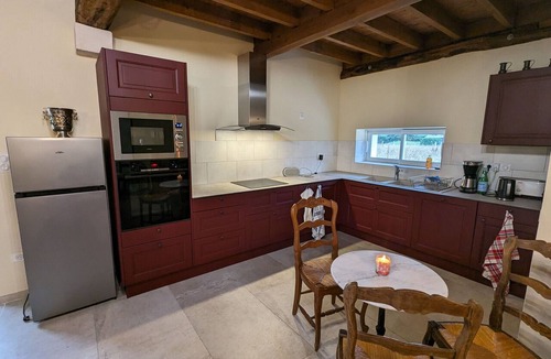 Sigloy Cottage | Charming Riverside Retreat, Near Loire's Treasures, Perfect for Families & Horse Lovers