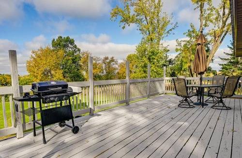 Mindoro House | Charming Rockland Retreat w/Deck & Grill!